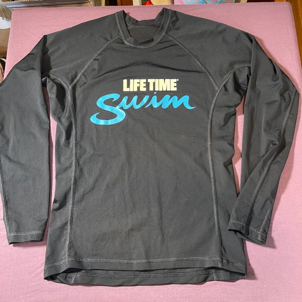 Chlorine Resistent UPF50+ Long Sleeve Swim Shirt Rash Guard black - Size Medium
